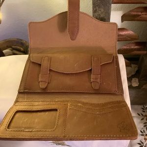 SADDLEBACK CHESTNUT TRIFOLD WALLET 100 YR WARRANTY